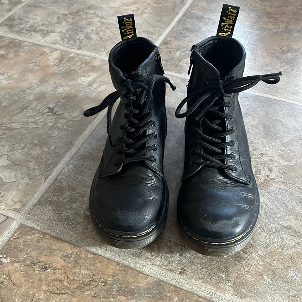 Dr. Martens 1460 J  Smooth Black lace up boots